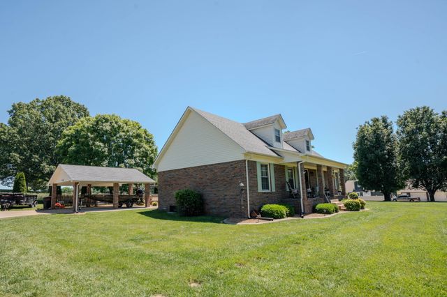6 Hawthorne Dr, Lawrenceburg, TN 38464