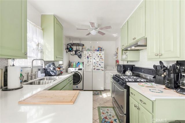 553 W 109th, Los Angeles, CA 90044