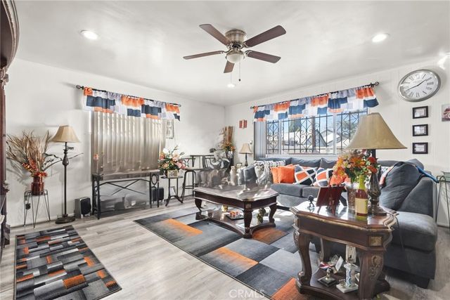 553 W 109th, Los Angeles, CA 90044