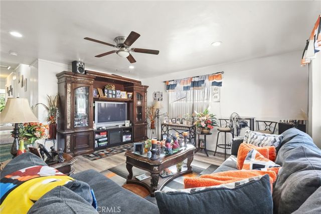 553 W 109th, Los Angeles, CA 90044