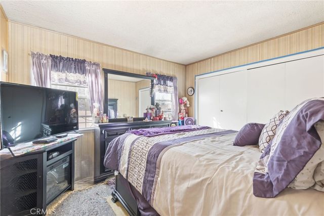 553 W 109th, Los Angeles, CA 90044