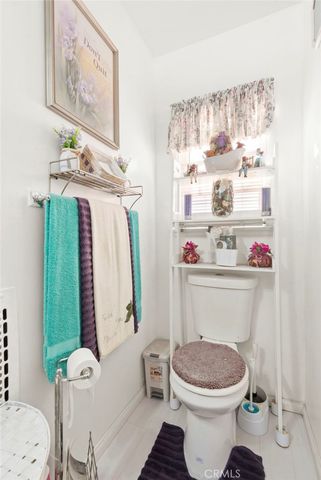 553 W 109th, Los Angeles, CA 90044