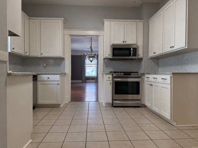 1200 N Polk Street, Little Rock, AR 72205