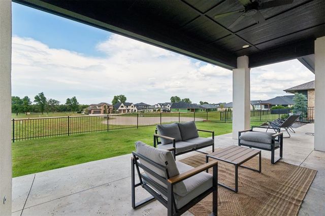 2109 Wiregrass Drive, Edmond, OK 73025