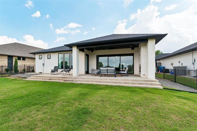 2109 Wiregrass Drive, Edmond, OK 73025