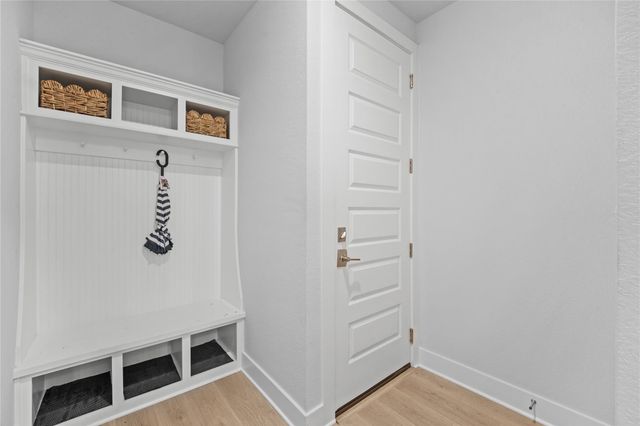 7700 Ella Lee LN, Austin, TX 78744