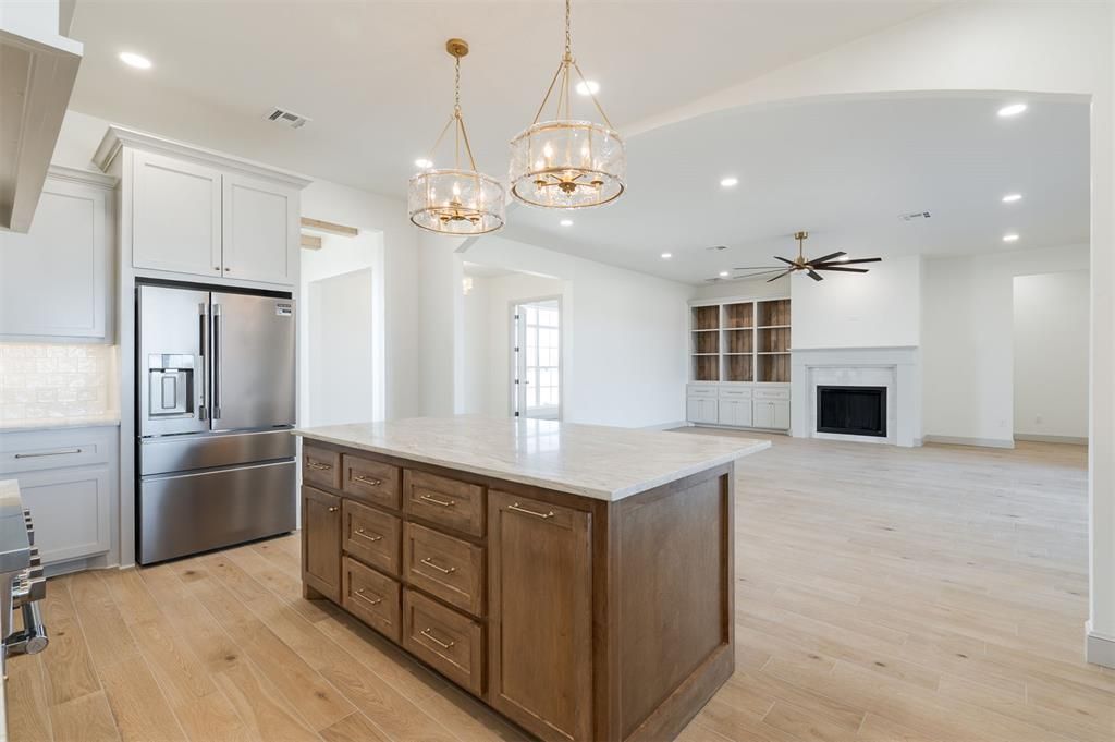 Image 16 of property listing at 2439 Friend Circle, Chickasha, OK 73018
