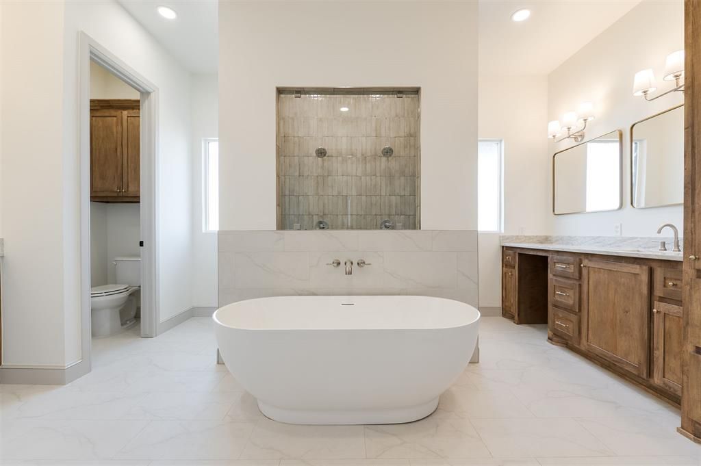 Image 20 of property listing at 2439 Friend Circle, Chickasha, OK 73018