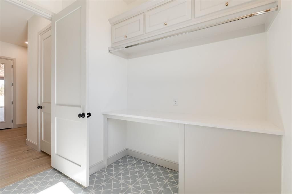 Image 29 of property listing at 2439 Friend Circle, Chickasha, OK 73018