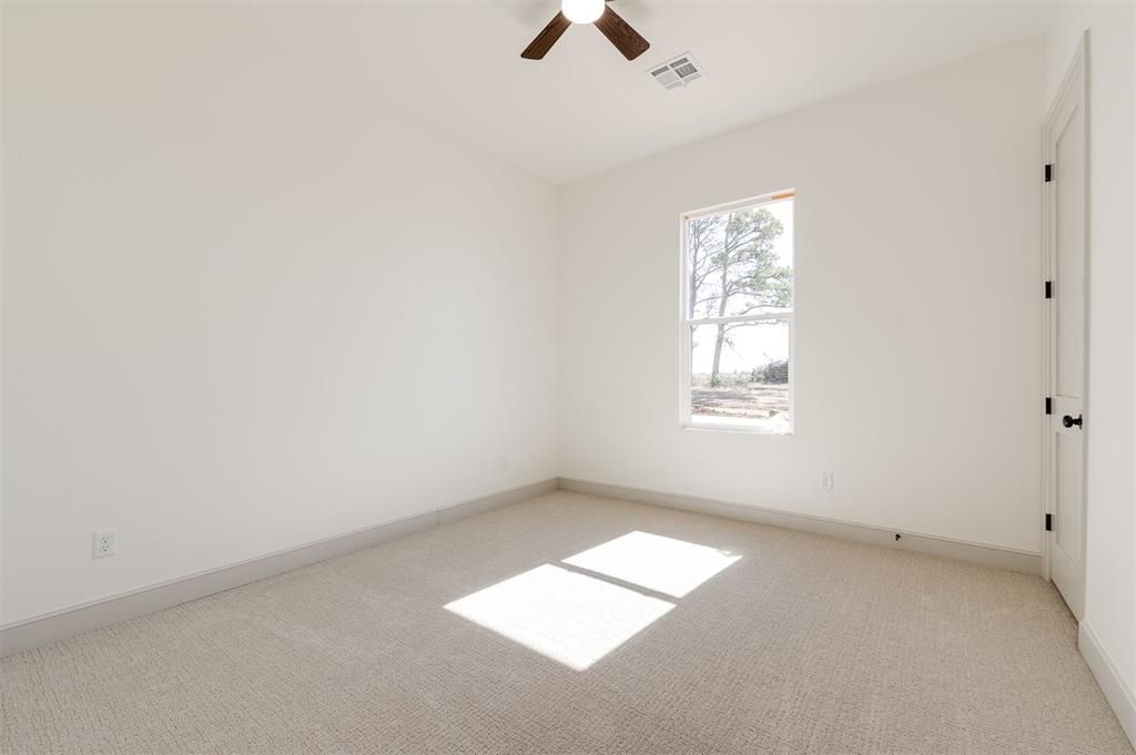Image 31 of property listing at 2439 Friend Circle, Chickasha, OK 73018
