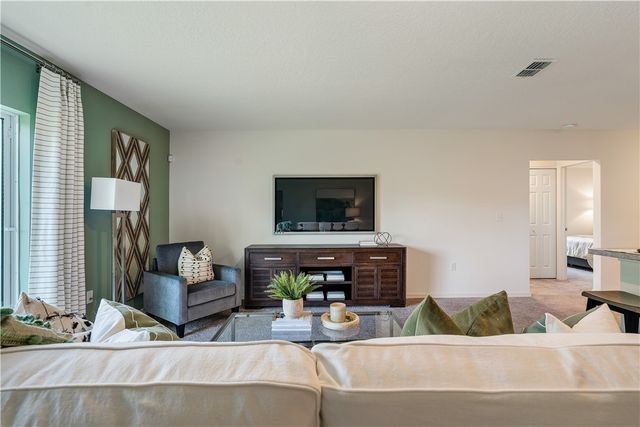 952 Roseland Street, Sebastian, FL 32958