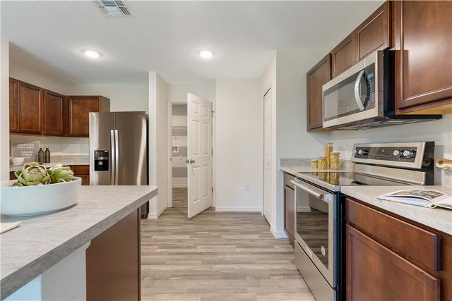 952 Roseland Street, Sebastian, FL 32958