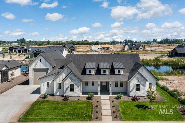 545 Midpoint Ave, Middleton, ID 83644
