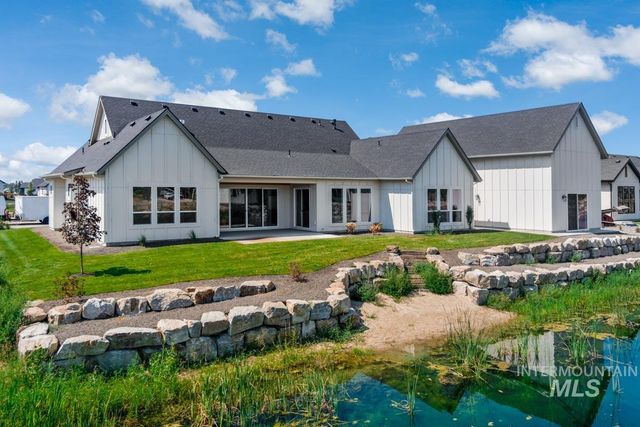 545 Midpoint Ave, Middleton, ID 83644