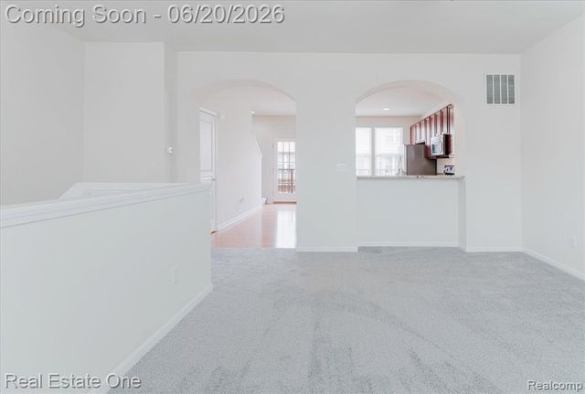 27848 Hopkins Drive, Novi, MI 48377