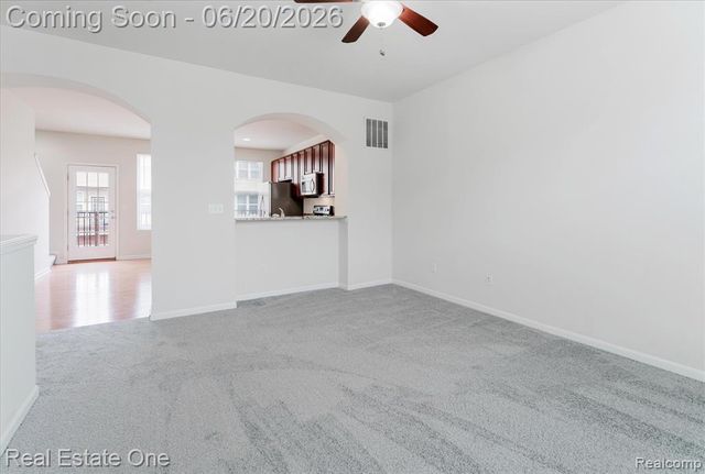 27848 Hopkins Drive, Novi, MI 48377
