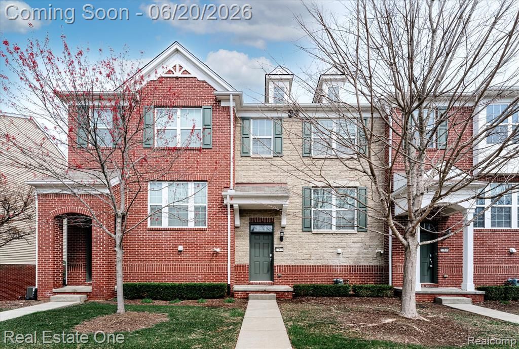 27848 Hopkins Drive, Novi, MI 48377