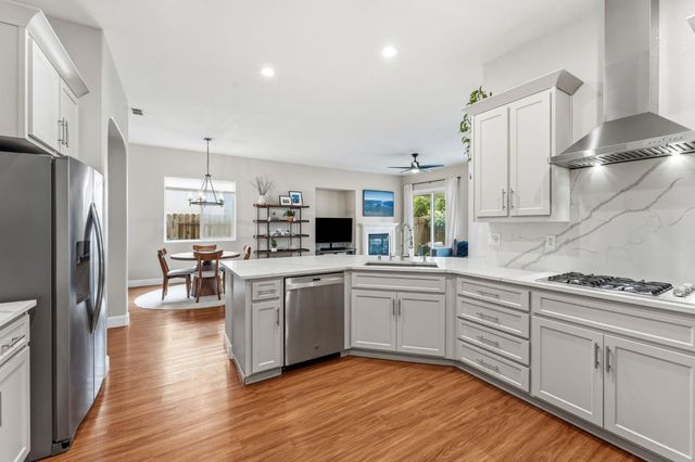 5783 Spenlow Way, Sacramento, CA 95835