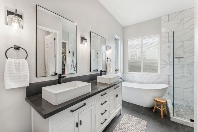 5783 Spenlow Way, Sacramento, CA 95835