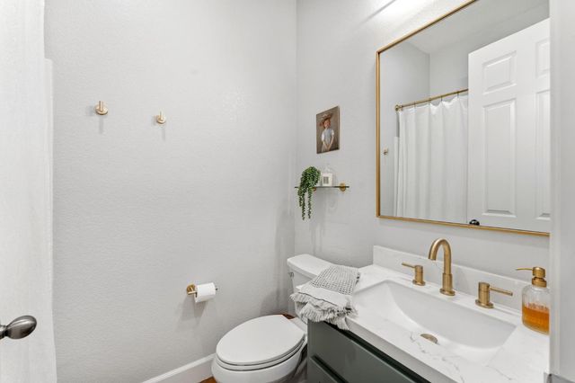5783 Spenlow Way, Sacramento, CA 95835