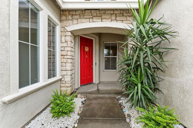 5783 Spenlow Way, Sacramento, CA 95835