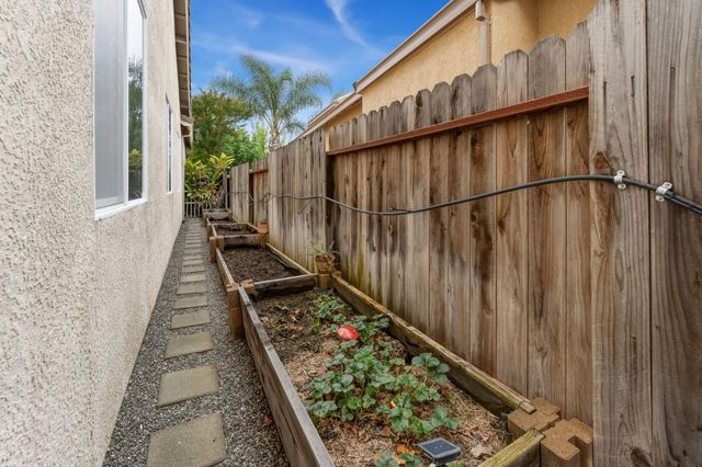 5783 Spenlow Way, Sacramento, CA 95835