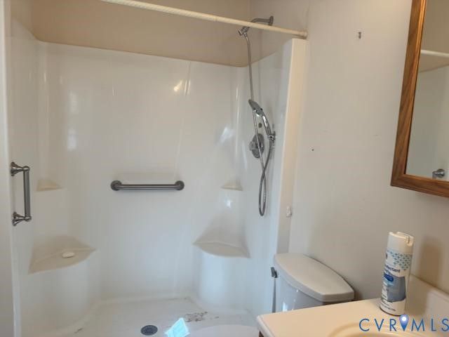 1003 S Glebe Rd, Montross, VA 22520