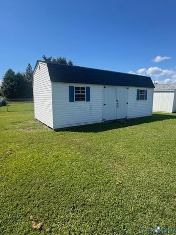 1003 S Glebe Rd, Montross, VA 22520