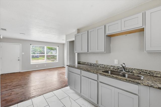 1303 Stone Drive, Irving, TX 75061