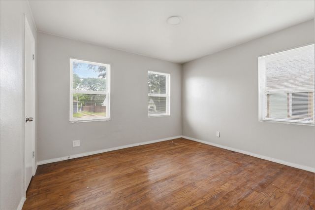1303 Stone Drive, Irving, TX 75061