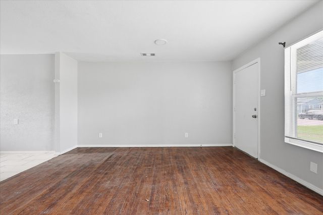 1303 Stone Drive, Irving, TX 75061