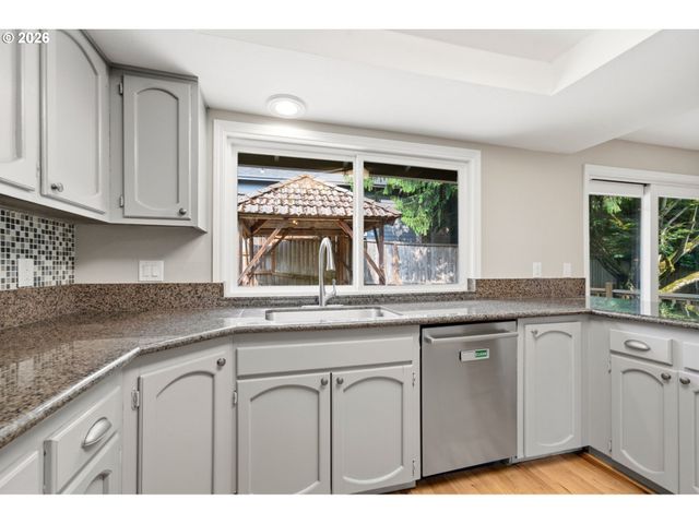 14003 Se BREKKE Ct, Milwaukie, OR 97222