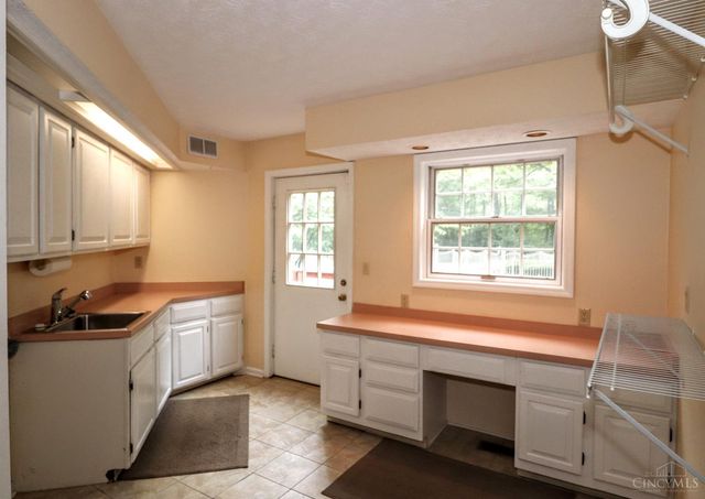6803 St Rt 48, Clearcreek Twp., OH 45066