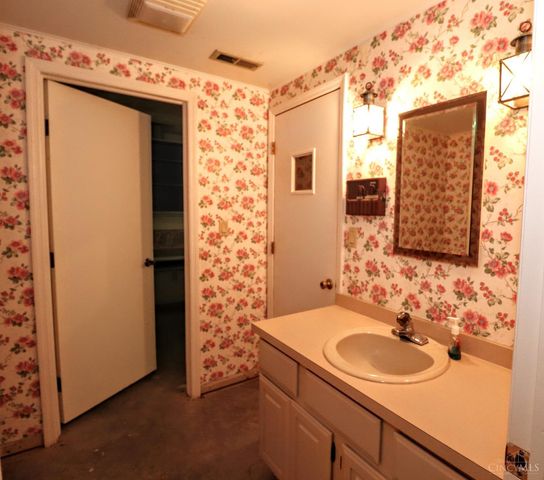 6803 St Rt 48, Clearcreek Twp., OH 45066
