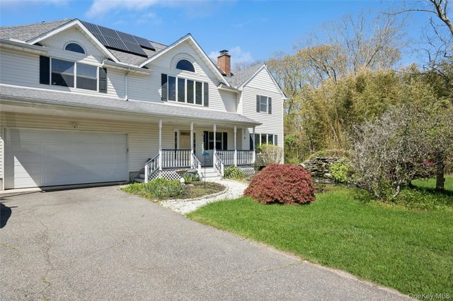 106 S Country Road, Westhampton Beach, NY 11978