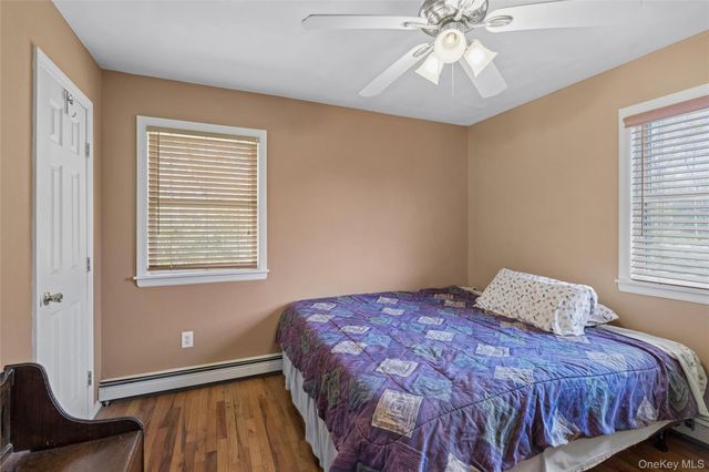 106 S Country Road, Westhampton Beach, NY 11978