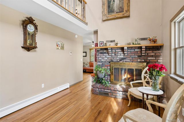 106 S Country Road, Westhampton Beach, NY 11978
