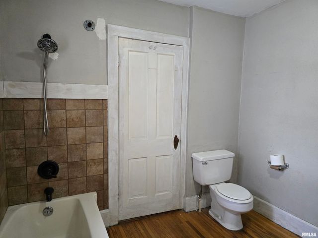 605 E CHESTNUT Street, Canton, IL 61520