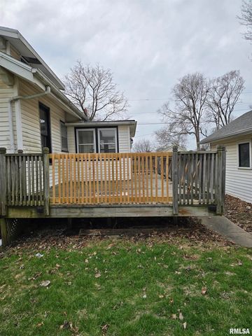 605 E CHESTNUT Street, Canton, IL 61520