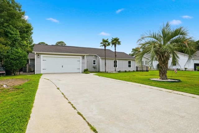 105 Saint Andrews Ct., Myrtle Beach, SC 29588