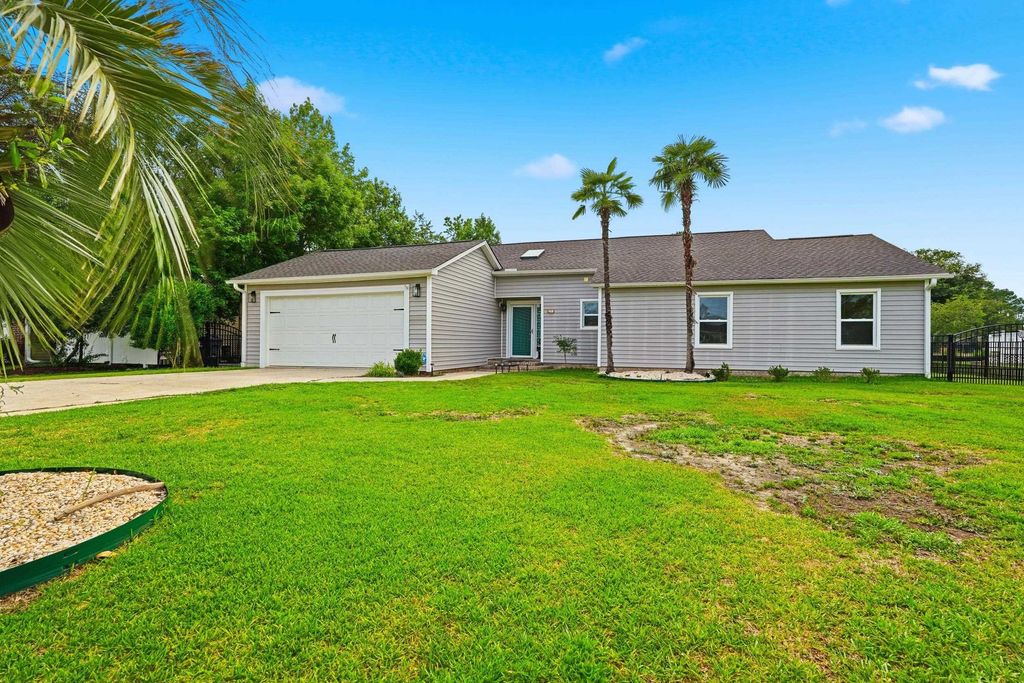 105 Saint Andrews Ct., Myrtle Beach, SC 29588