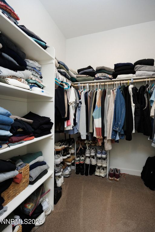 Image 16 of property listing at 1049 Tamarack Court, Fallon, NV 89406