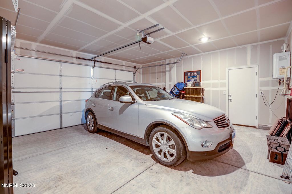 Image 18 of property listing at 1049 Tamarack Court, Fallon, NV 89406