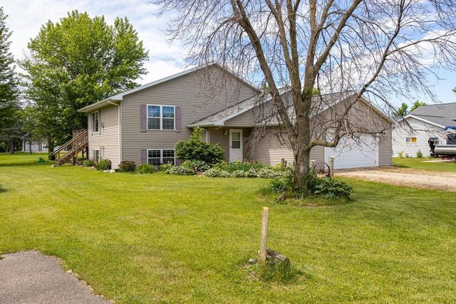 705 RIVERVIEW DRIVE, Fremont, WI 54940