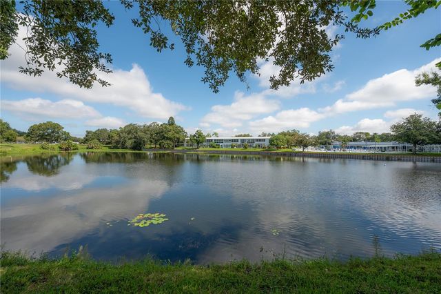 8055 112TH STREET 205, Seminole, FL 33772