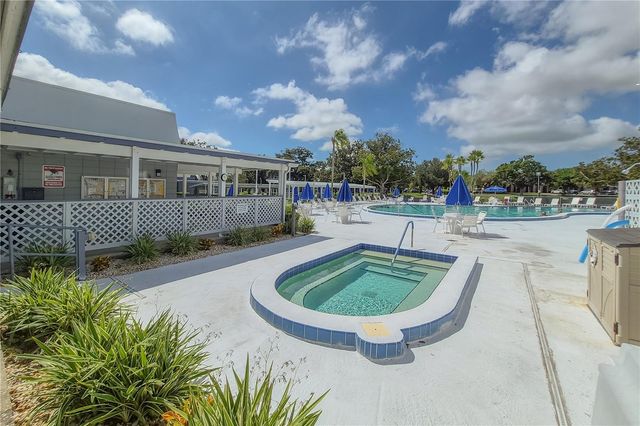 8055 112TH STREET 205, Seminole, FL 33772