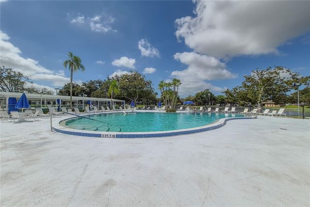 8055 112TH STREET 205, Seminole, FL 33772