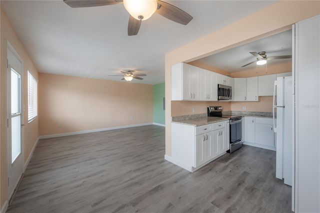 8055 112TH STREET 205, Seminole, FL 33772