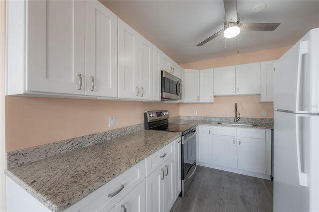 8055 112TH STREET 205, Seminole, FL 33772