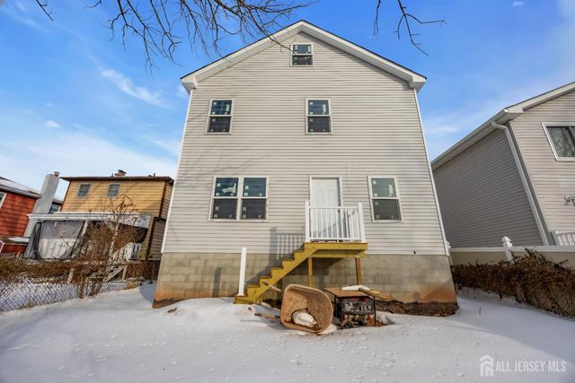 25 Fiat Avenue, Iselin, NJ 08830